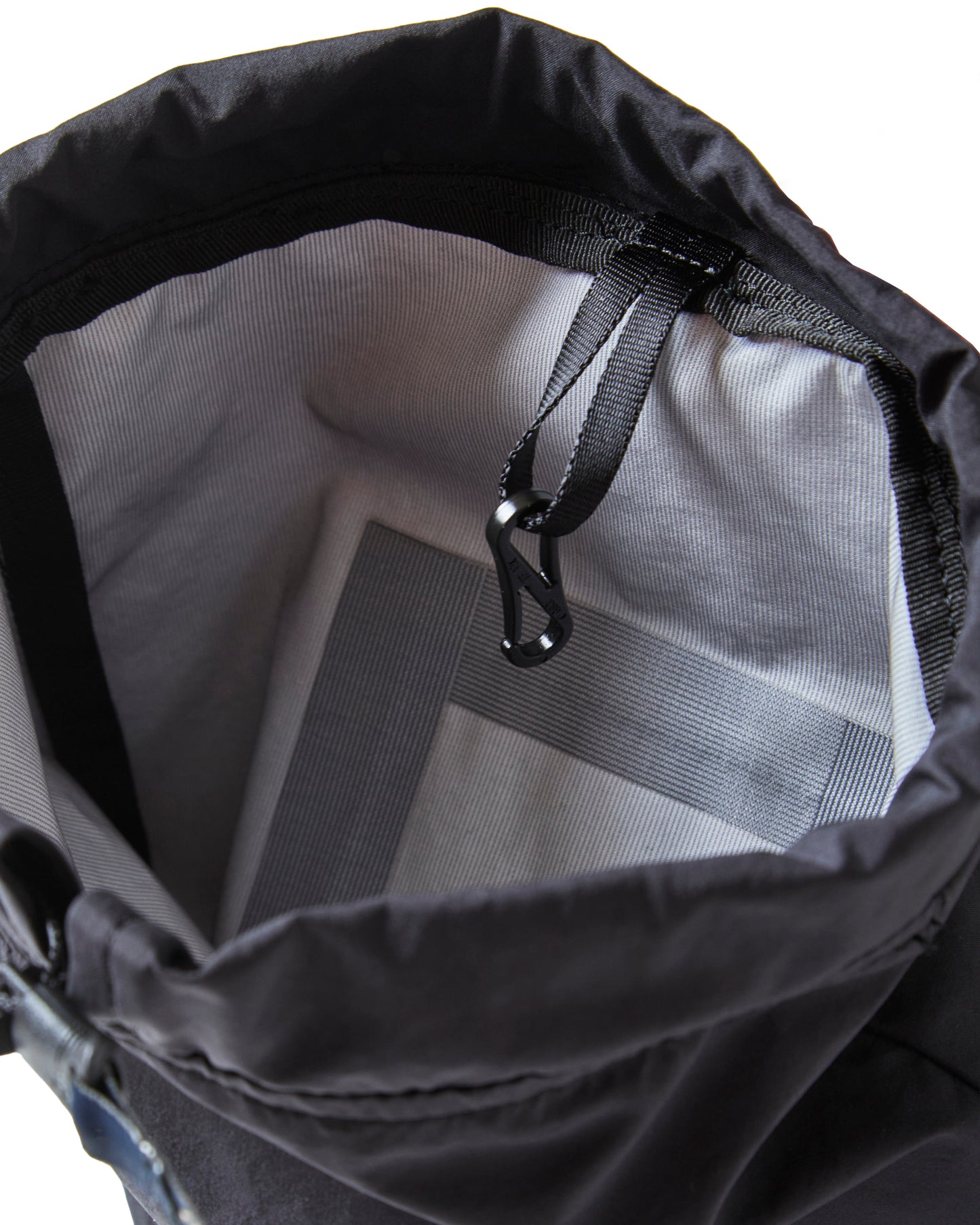 DRAWSTRING POUCH (M)